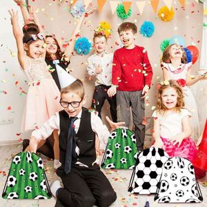 กระเป๋าเป้สะพายหลังแบบเชือกผูกขายส่งสำหรับเด็ก กระเป๋าเก็บของพกพาสำหรับแฟนฟุตบอล ทำจากโพลีเอสเตอร์ พร้อมสายสะพายและช่องใส่ของ - Product Image 6