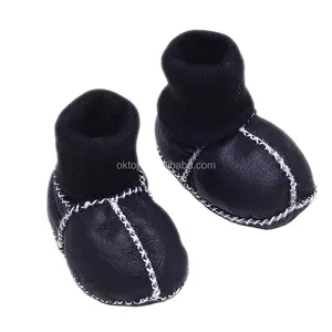 真正的羊皮婴儿鞋婴儿温暖蓬松的靴子