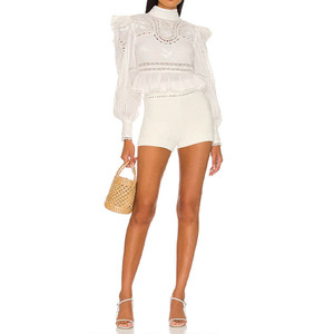 Top Corto Elegante da Donna <span class=keywords><strong>con</strong></span> Maniche a Lanterna Ricamate, Pizzo Traforato e Fiocco sulla Schiena, Bianco - Product Image 4