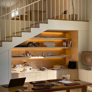 Fabricant de meubles en bois et panneaux intérieurs en PVC pour rangement sous les escaliers sur mesure - Product Image 1