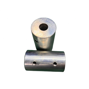 Piezas de Acero al Carbono Torneadas por CNC Personalizadas |   Manguito de Acoplamiento de Eje de Acero Mecanizado por CNC con Orificios para Tornillos de Fijación, Precio de Fábrica - Product Image 2