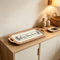 Plateau de service en bois style ferme avec poignées découpées, plateau décoratif pour table, cadeau de pendaison de crémaillère