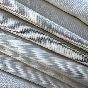 Tejido Greige al por mayor para prendas de vestir, poliéster/algodón, sarga tejida, ligero, transpirable, antiestático, hilo peinado 200g/m, anti-bolitas - Product Image 1