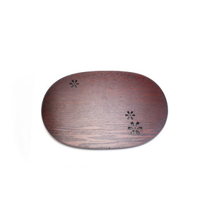 ถาดชาไม้ทรงรีสไตล์ญี่ปุ่น ลายดอกไม้ฉลุ สำหรับเสิร์ฟกาแฟ ชา โรงแรม - Product Image 1