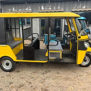 Tricycle à essence à prix avantageux, carrosserie fermée, <span class=keywords><strong>moto</strong></span> à 3 roues motorisée pour 6/9/12 passagers, tricycles <span class=keywords><strong>taxi</strong></span> tuk-tuk - Product Image 5