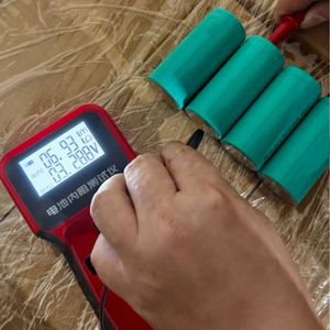 32700 6000mAh 3.2V 大容量円筒形リン酸鉄リチウム電池セル 12AH/18AH/24AH ソーラーランプ対応リチウムイオン - Product Image 4