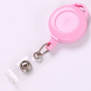 Porte-badge infirmier personnalisé rétractable <span class=keywords><strong>de</strong></span> 24 pouces avec clip pivotant à 360 degrés pour infirmières, médecins, enseignants et étudiants - Product Image 5