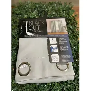 Cortinas Opacas Largas Estilo Hotel con Anillas Plateadas, Material de Poliéster, Instalación en Techo, Apertura Izquierda y Derecha - Product Image 5