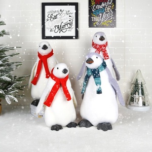 Modèle d'oiseau polaire simulé en mousse floquée pour décorations de Noël, aménagement de comptoirs de magasin et vitrines - Product Image 4