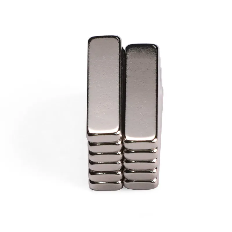 N52 Neodymium Magnet barre de fer carr 52 25x10x2 small square neodymium squadro imane for sale
