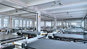 Автоматический цифровой станок с ЧПУ AOL для раскроя кожи и обуви с системой CCD-подачи и плоским столом - Product Image 2