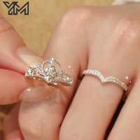 Ensemble de deux bagues tendance en zircon rond étincelant, style couronne, pour femme, idéal comme cadeau