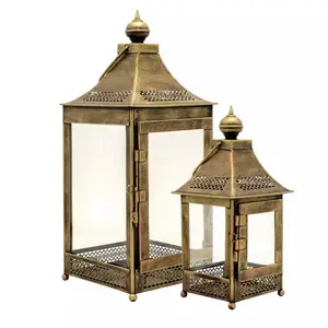 Wholesale High Quality Solar Powered Lantern Gold Metal Outdoor Candle Holder Lantern