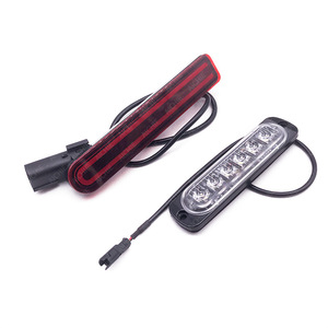 ขั้วต่อสายไฟรถยนต์สำหรับไฟท้าย LED สีแดง ทำจากพลาสติก สำหรับระบบไฟรถยนต์ - Product Image 2