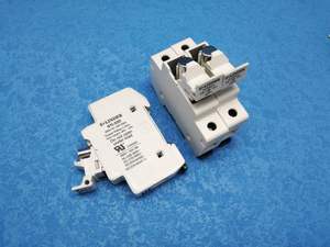 Держатель цилиндрического предохранителя 1000В DC серии STI для предохранителей gPV 10x38, 14x51, 22x58, цилиндрический держатель предохранителя 1P 2P 3P - Product Image 1