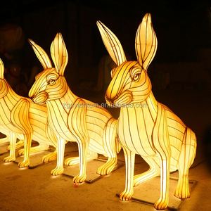 Lanterne en soie traditionnelle chinoise Chuangying pour le Festival des Animaux de Noël, avec LED lumineuses et structure en acier résistant à la corrosion - Product Image 5