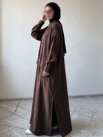 Ensemble pantalon abaya personnalisé avec patte de boutonnage avant et fente latérale, tenue de navetteur, vêtements islamiques, abaya modeste pour l'Aïd et le Ramadan