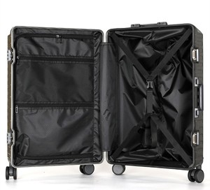 Malas de Bordo Personalizadas de 20 e 24 Polegadas em Policarbonato Rígido com Rodas Universais Silenciosas - Product Image 6