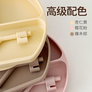 July Moly Assiette en silicone divisée pour bébé avec ventouse pour l'alimentation des bébés de 0 à 12 mois - Product Image 2