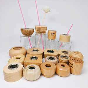 Fournisseur direct d'usine de flacons en verre pour aromathérapie avec couvercles en bois, parfums, couvercles en bambou, bougies, bois minimaliste moderne. - Product Image 3