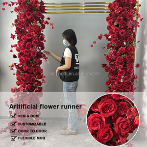 Nuovo Design Elegante Runner Floreale Rosso Scuro per Matrimoni Composizione di Rose Artificiali Bordeaux per Eventi - Product Image 4