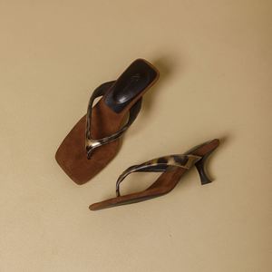 Sandalias de Tacón Alto Sexys para Mujer, Estilo Veraniego, Retro, con Estampado de Leopardo, Punta Cuadrada, Tacón de Aguja, Chanclas Transpirables - Product Image 4