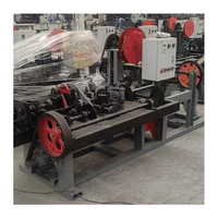 Machine de fabrication de clôtures en fil barbelé galvanisé à double torsion automatique, directement de l'usine / Machines de fabrication de grillages métalliques