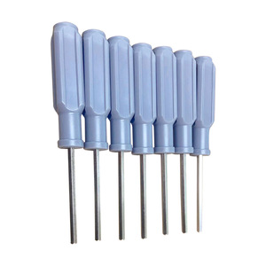 Tournevis personnalisé 4.0 avec poignée en PP, taille métrique 4x135, embout magnétique pour outils de réparation de matériel domestique - Product Image 1