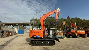 Mini pelle hydraulique d'occasion flexible Hitachi ZX70 7 tonnes d'occasion 100% d'origine japonaise en vente chaude - Product Image 4