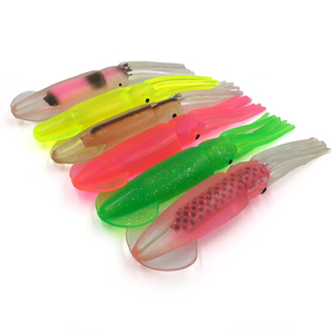 Esche Artificiali Swimbait da 15 cm in PVC Morbido, Gonne di Calamaro in Plastica Morbida per la Pesca in Acqua Salata, Esche Artificiali a Forma di Gonna di Calamaro per la Pesca di Grossa Taglia - Product Image 3