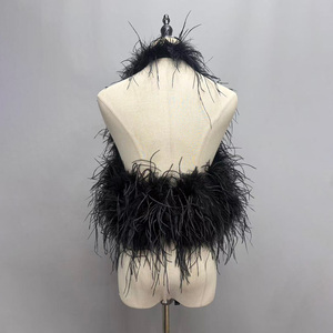 <span class=keywords><strong>Chaleco</strong></span> de <span class=keywords><strong>plumas</strong></span> de avestruz <span class=keywords><strong>corto</strong></span> sin espalda, sexy, para fiesta de noche, color liso, con cuello halter, para <span class=keywords><strong>mujer</strong></span>, venta al por mayor - Product Image 3