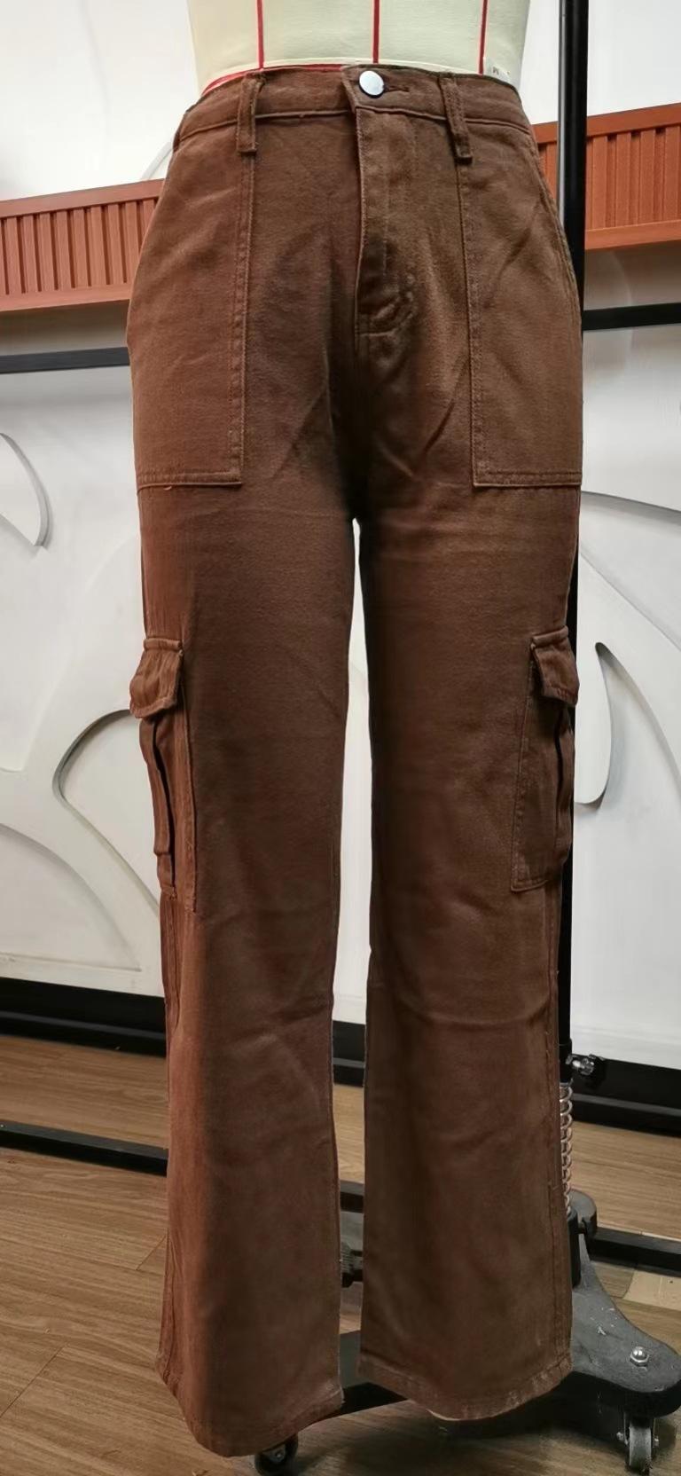 สีน้ำตาล