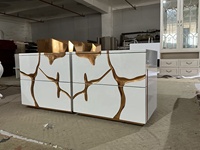 Foshan Mobilier léger italien doré de luxe fabriqué en usine Meuble TV OEM haut de gamme Table d'entrée pour salon Cave à vin