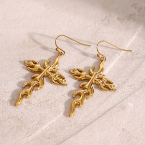 Pendientes de Aro Gruesos de Acero Inoxidable con Cruz y Llama, Chapados en Oro PVD de 18K, Joyería de Moda Personalizada para Mujer - Product Image 4