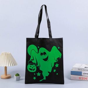 Bolsas de Halloween que brillan en la oscuridad: Bolsas luminosas de calabaza, fantasma y bruja para dulces, ideales para el recuerdo de las calabazas o para suministros festivos. - Product Image 5