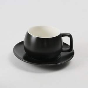 Copo cerâmico matte preto e branco personalizado e grupo do pires, logotipo gravado laser, copo de café do presente da propaganda do tipo - Product Image 3