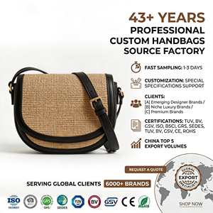Sac bandoulière femme en paille tressée imperméable avec chaînes et rabat en cuir noir, idéal pour l'été et la plage, personnalisable avec logo OEM ODM - Product Image 1
