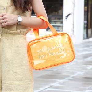 Sac à cosmétiques portable en PVC personnalisé grand holographique clair fermeture éclair mode lettre lavage au laser transparent articles de toilette maquillage - Product Image 3