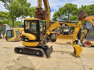 Mini-excavatrice sur chenilles Caterpillar 303C d'occasion, 3 tonnes, d'origine japonaise, Cat 303C, petite pelle pour travaux de jardinage et de construction en espace restreint - Product Image 4