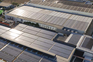 Panneau solaire monocristallin demi-cellule de type N <span class=keywords><strong>Inko</strong></span> Solar 590W 595W 600W 605W 610W, module PV bifacial haute efficacité en stock - Product Image 5