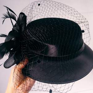 Chapeau de cérémonie pour femmes en satin noir et blanc, à large bord, pour mariage, Kentucky Derby, courses de chevaux, fête, enterrement, chapeaux d'église <span class=keywords><strong>pas</strong></span> chers pour femmes - Product Image 4
