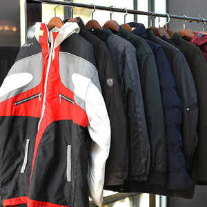Ropa de invierno usada de grado <span class=keywords><strong>vintage</strong></span>, fardos de ropa de <span class=keywords><strong>segunda</strong></span> <span class=keywords><strong>mano</strong></span> de estilo mixto, ropa de invierno de <span class=keywords><strong>segunda</strong></span> <span class=keywords><strong>mano</strong></span> de Thrift Store - Product Image 2