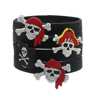 En gros Pas Cher Enfants Personnalisé Étanche Imprimé Noir Buccaneers Silicone Bracelets Pirate Créatif Promotionnel - Product Image 3