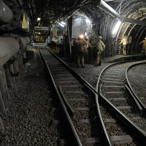 Nhà Cung Cấp Trung Quốc Giá Xuất Xưởng Din A100 S20 Uic 60 Đường Sắt Thép Cho Đường Sắt - Product Image 6