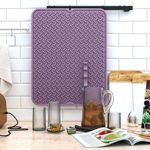 Kitchen Silicone Drain Mat Rectangle Non-Slip Heat Insulation Mat For Cooking Utensils Storage - Product Image 3