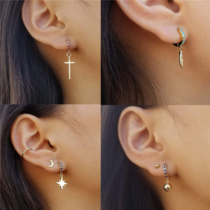 Boucles d'oreilles pendantes ROXI S925 en argent sterling avec diamants colorés, motifs arc-en-ciel, tribal, papillon, abeille et serpent - Product Image 3