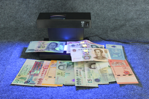 Máy Dò Tiền Đèn UV 9W Huỳnh Quang Màu Trắng Điện Tử Có Kính Lúp Máy Dò Hóa Đơn/Kiểm Tra/Thị Thực - Product Image 2