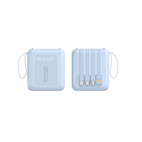 Nouveau produit Mini 5000/10000mAh Mobile Power Bank USB Type-C Chargeur portable avec LED forte lumière et quatre câbles intégrés