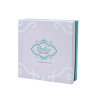 Boîte en carton rigide de luxe personnalisée pour cadeau de maman, pour vêtements, chaussettes, fourrure, matériaux recyclés, gaufrage, laminage mat, revêtement UV, éponge