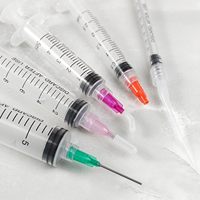 Dispositif de dosage liquide en plastique Luer Lock multi-tailles (1ml, 2ml, 3ml, 5ml, 10ml) pour mesure en laboratoire et distribution industrielle, sans embouts